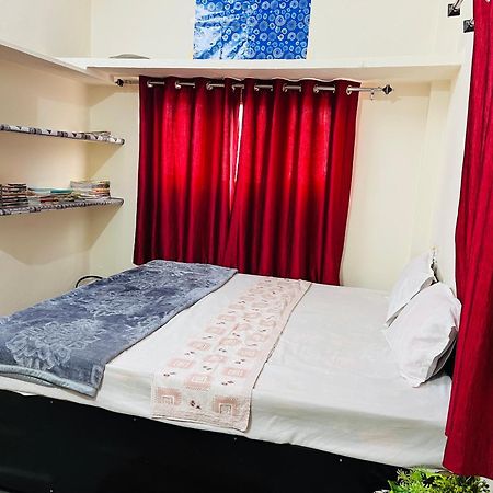 Tiwari G Home Stay Ujjain Bagian luar foto